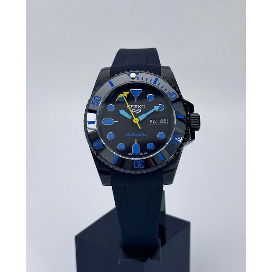 Custom Seiko Mod • Blue Black Day-Date Submariner w/ Yellow Shark • 40mm